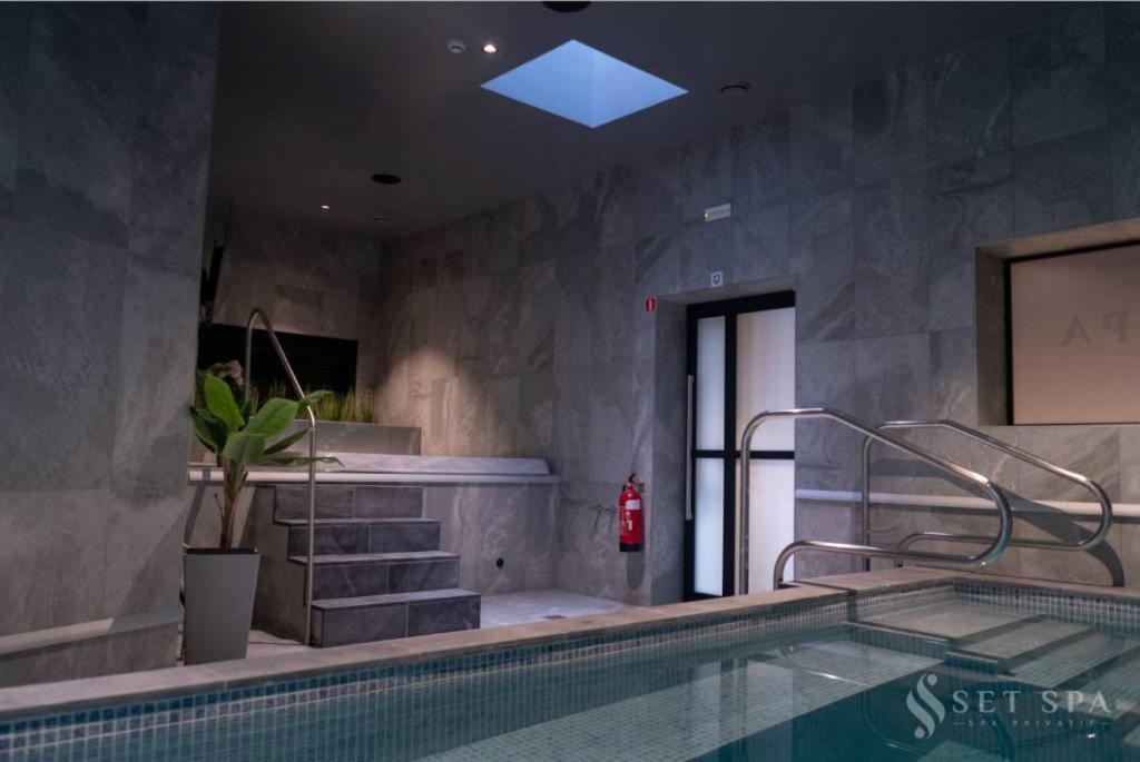 Set Spa ムスクロン エクステリア 写真