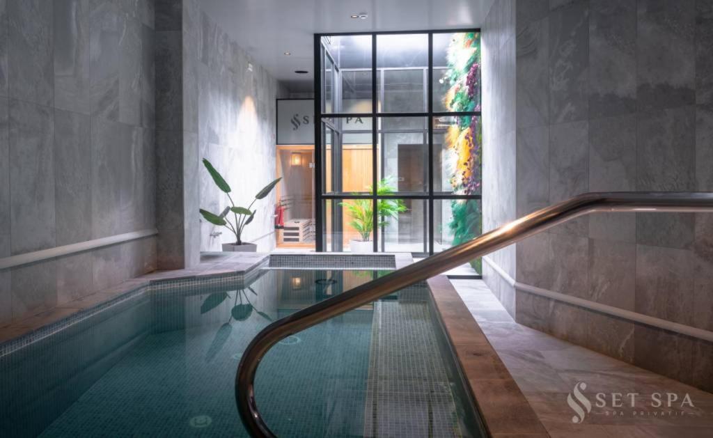 Set Spa ムスクロン エクステリア 写真